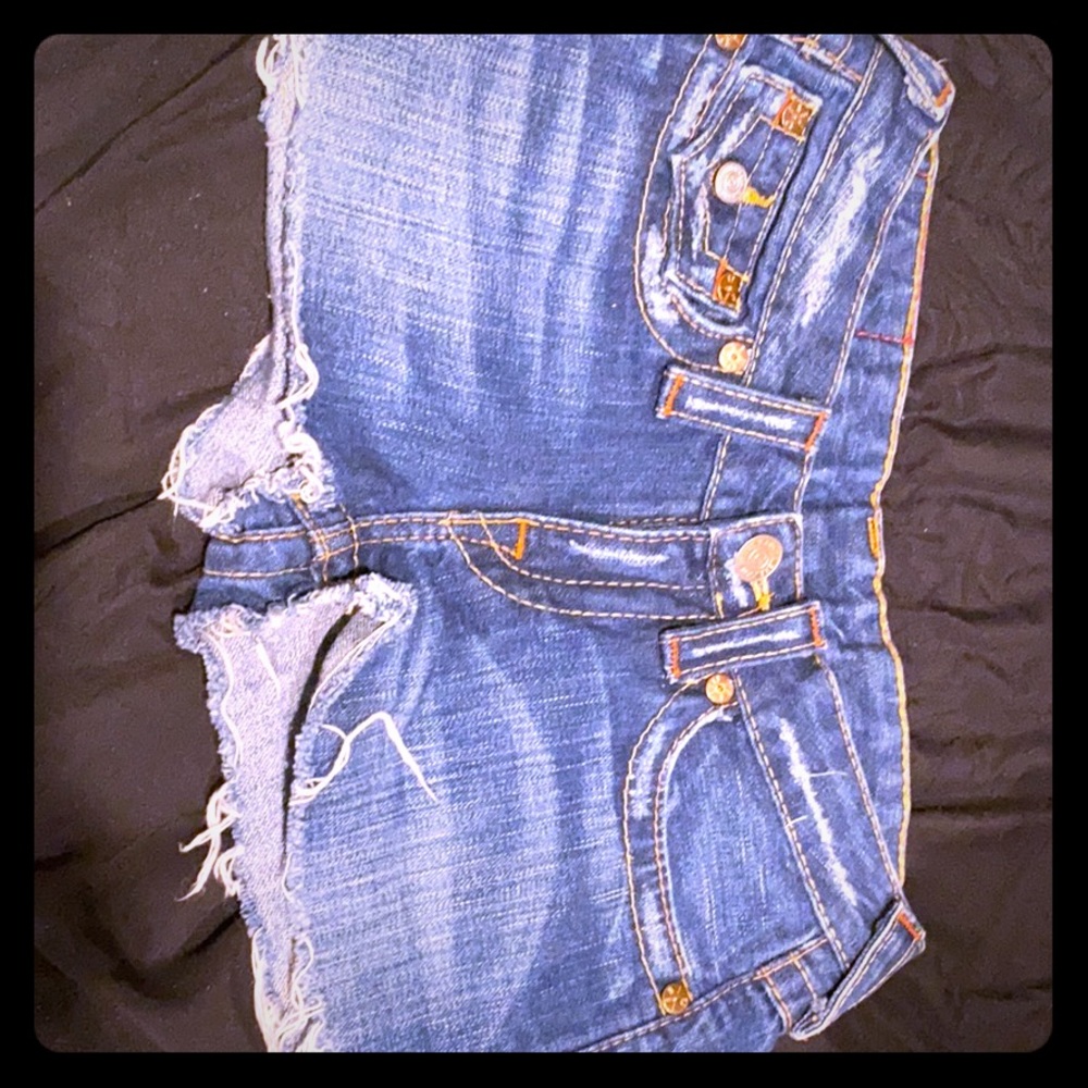 True religion shorts🖤
